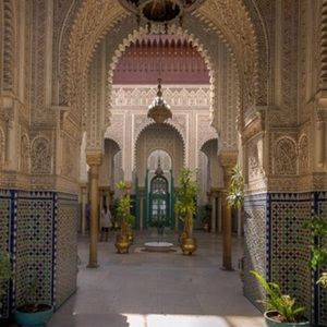 Meet your Posher, Ernest